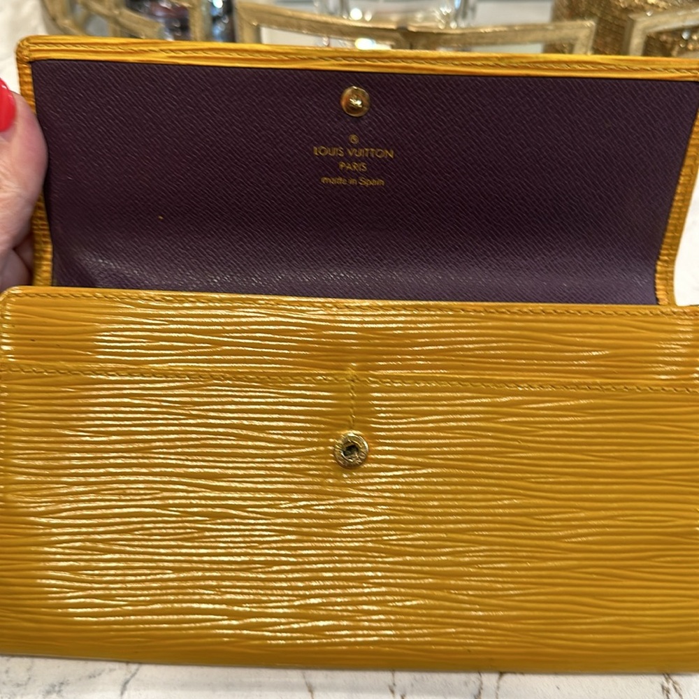 Louis Vuitton Yellow and Purple Clutch - Picture 6 of 10